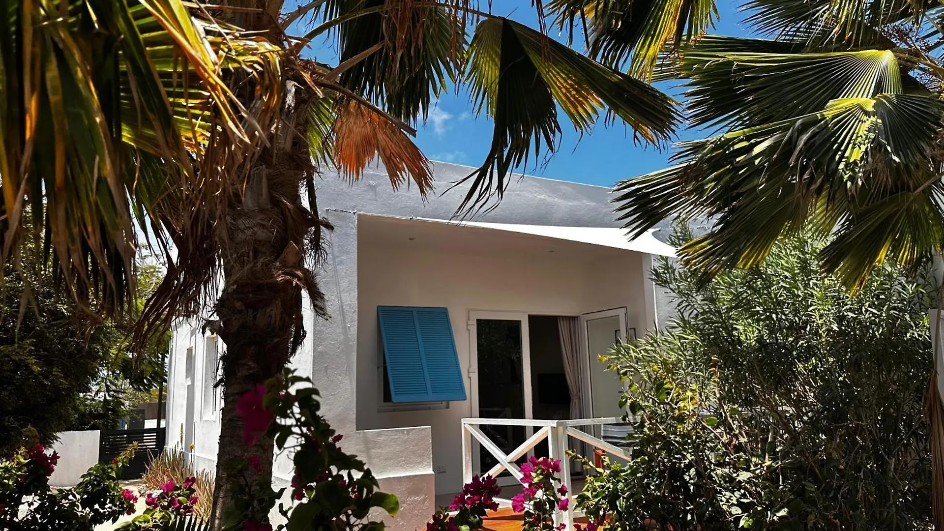 The Rocks Residence, Apartment 1 Of Total 2 Paradera